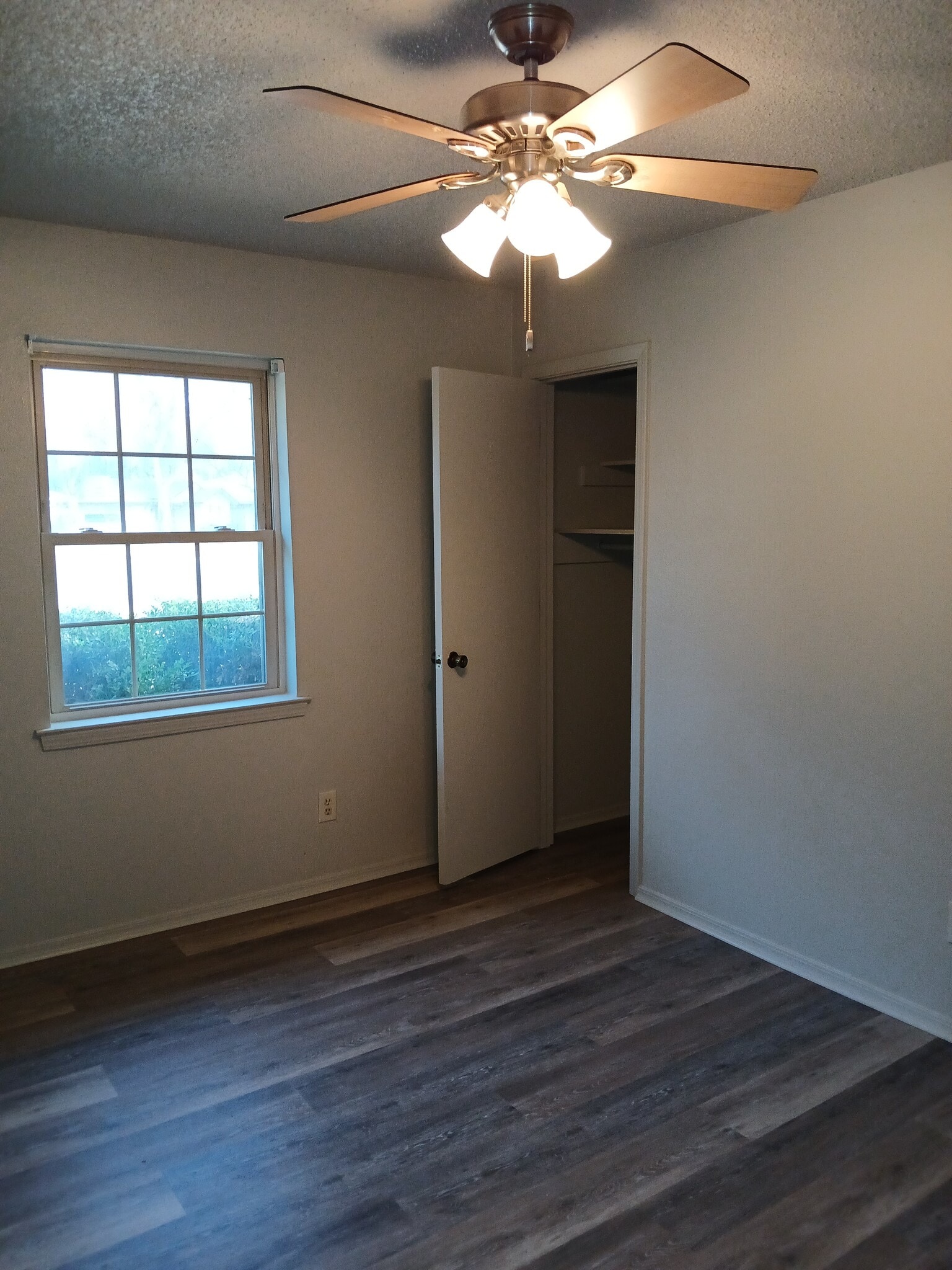 Building Photo - 2911 Featherston Avenue