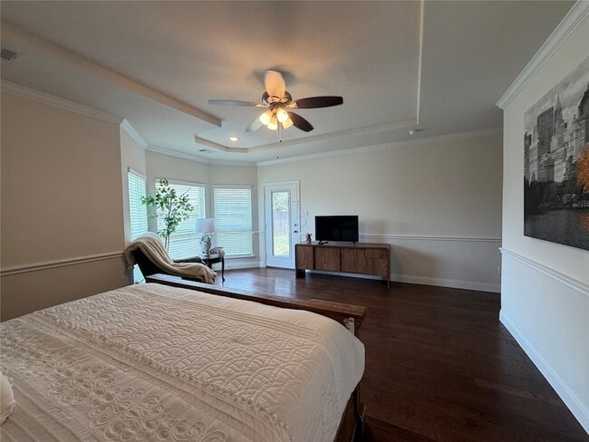 Building Photo - 9840 El Colina Dr