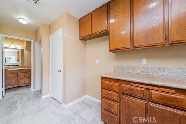 Building Photo - 45 Willowcrest Ln