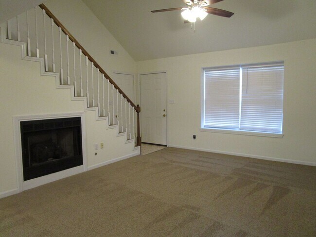 Building Photo - 3538-3540 Prescott Dr.