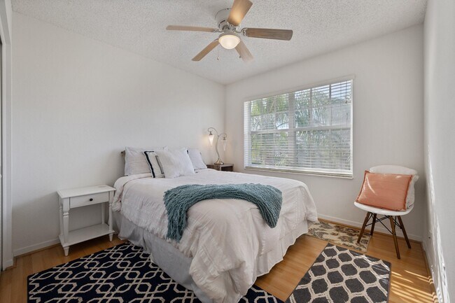 Building Photo - 1628 S Club Dr