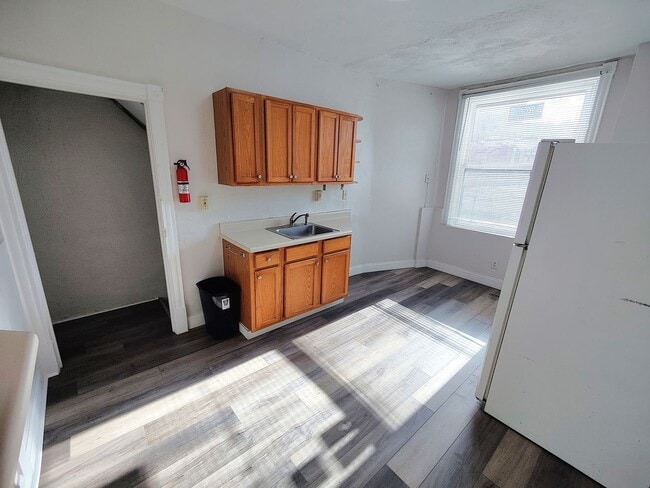 Building Photo - 2423 Wrights Wy