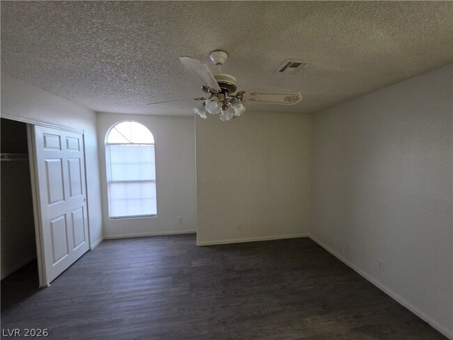 Building Photo - 6561 Avon Ct