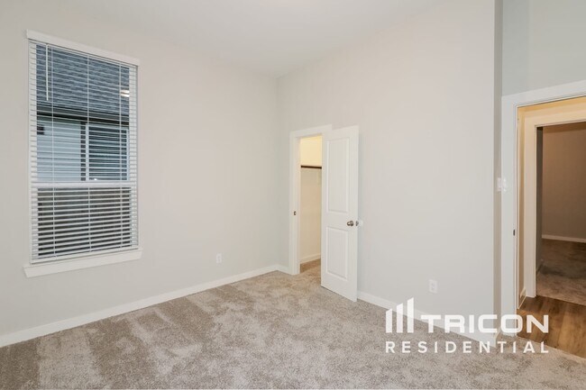 Building Photo - 2423 Cohorn Trl