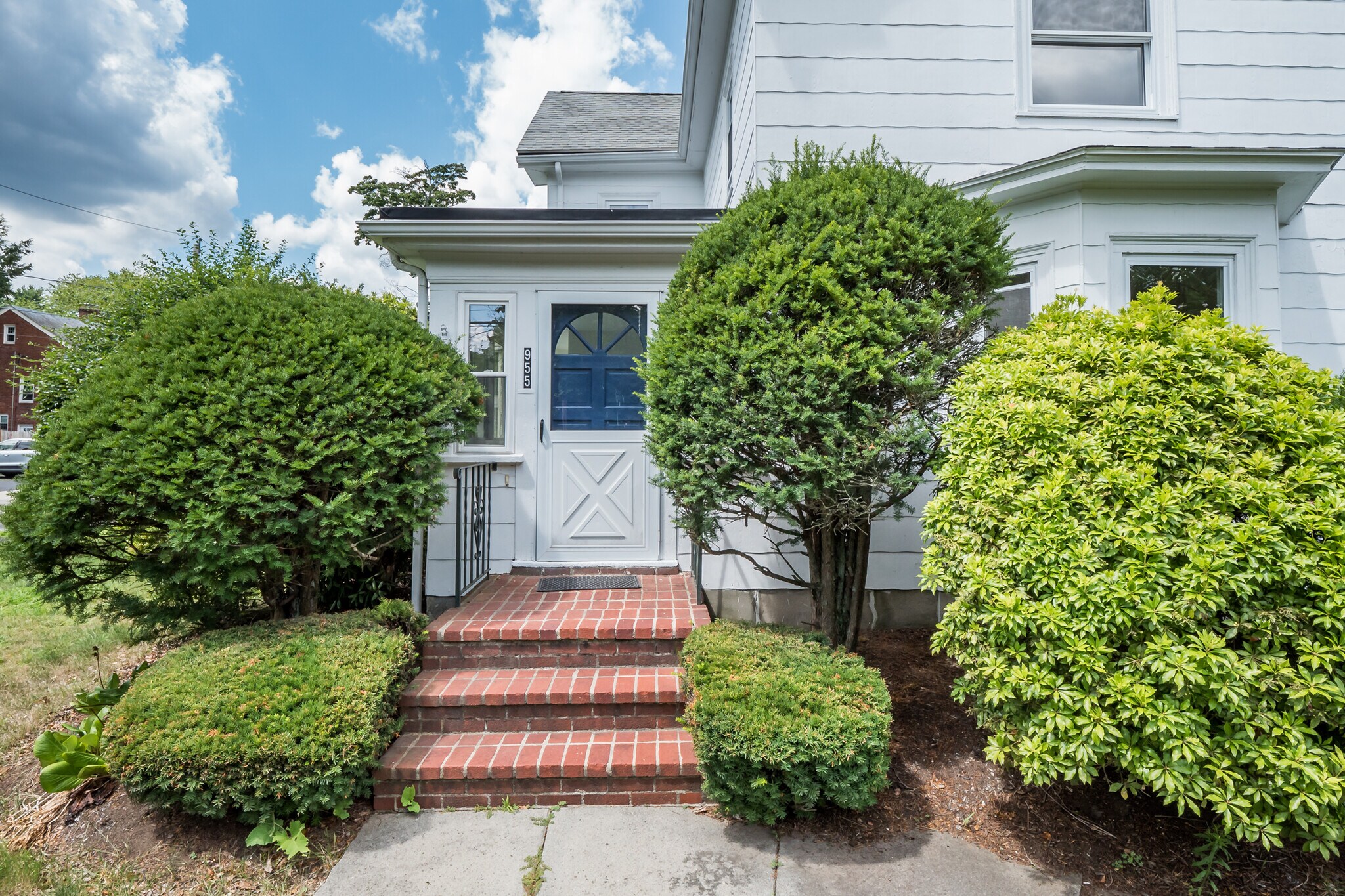 Building Photo - 92 Clinton Place Unit #2