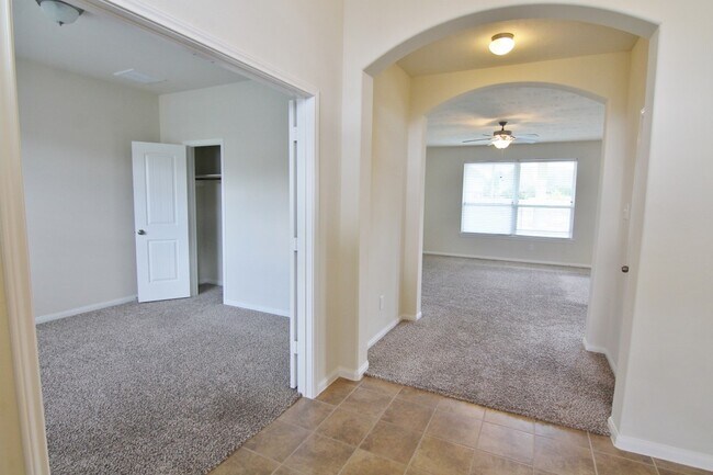 Building Photo - 30603 Gardenia Trace Dr