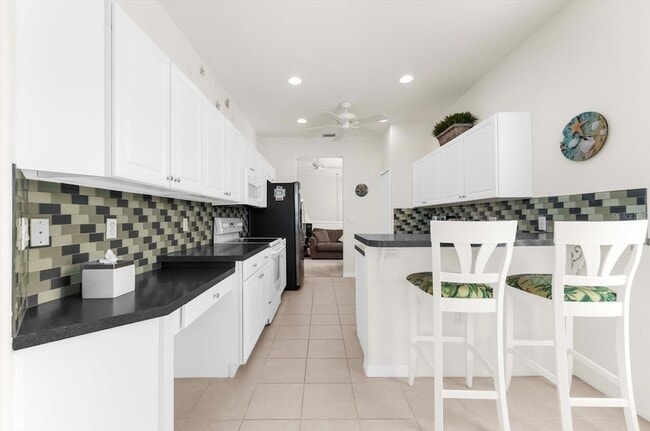 Building Photo - 4500 Streamside Ct