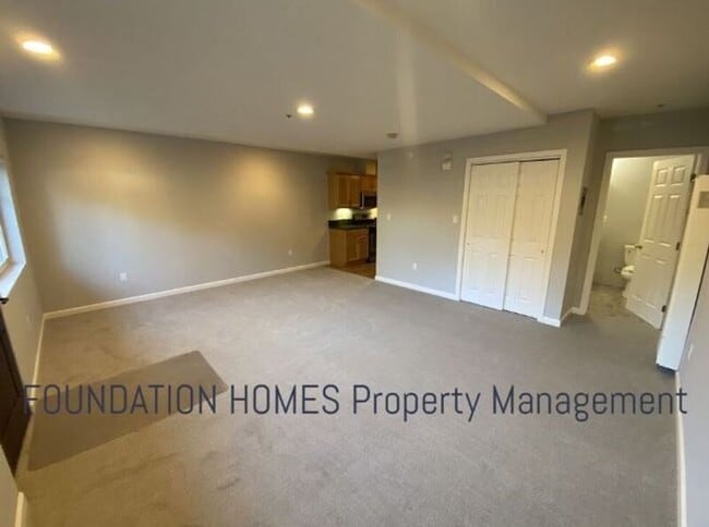 Building Photo - 1531 Sir Francis Drake Blvd