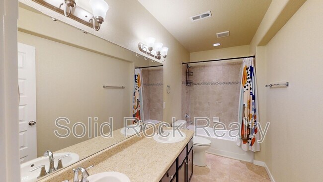 Building Photo - 1097 Antrim Loop