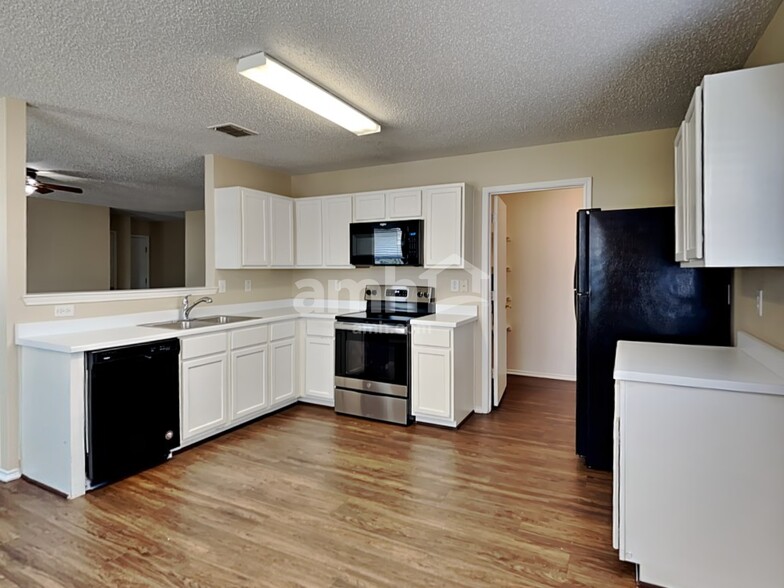 Building Photo - 5029 Prestwick Dr