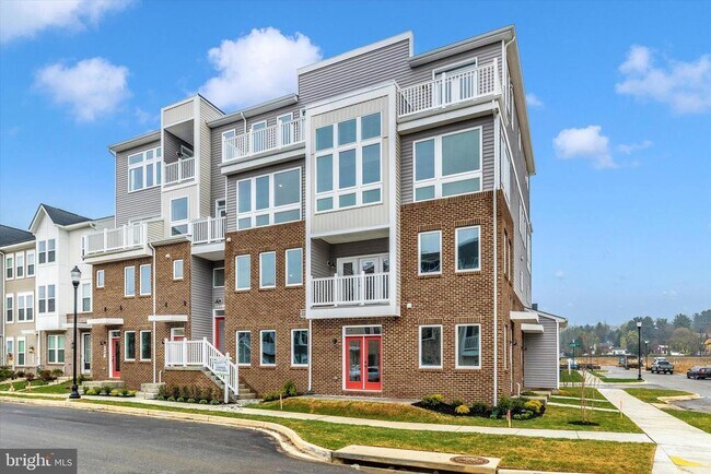Building Photo - 709 Iron Frg Rd