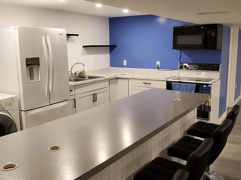 Building Photo - 1260 Dogwood Rd