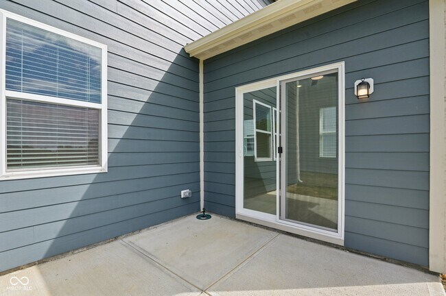 Building Photo - 15480 Postman Rd