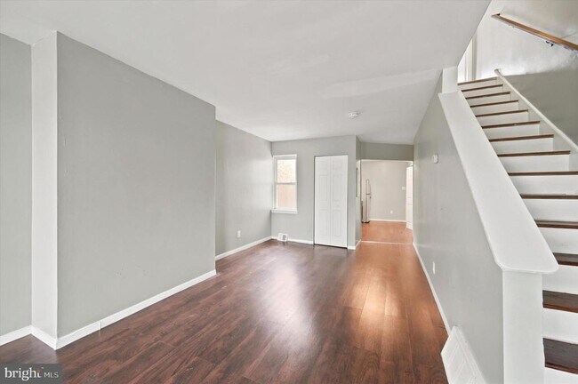 Building Photo - 4815 Fairmount Ave