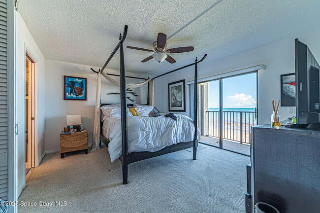 Building Photo - 1465 Jimmy Buffett Mem Hwy