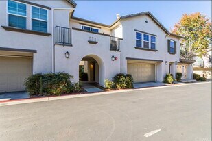 Building Photo - 36317 Antoinette Ln