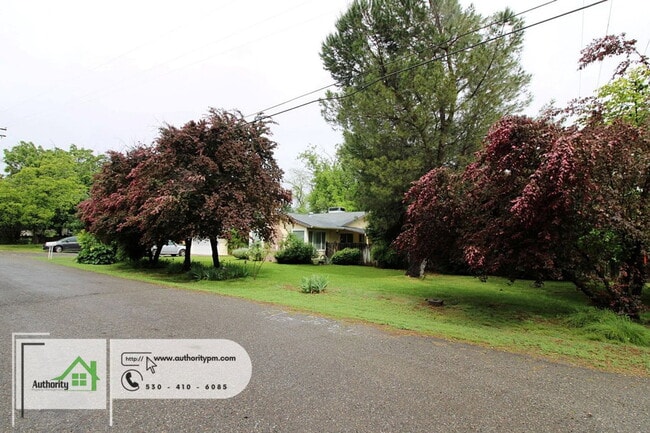 Building Photo - 2390 North Dr