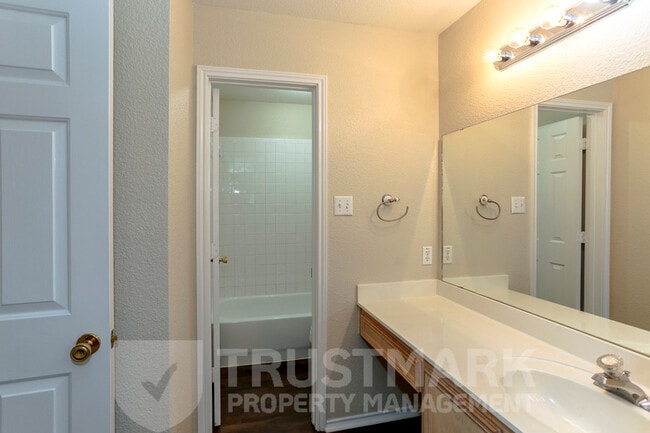 Building Photo - 2115 Wickiup Trail