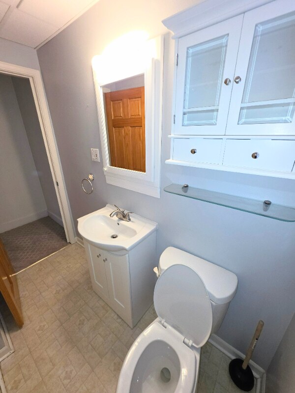 Building Photo - 2337 Burnside Ave