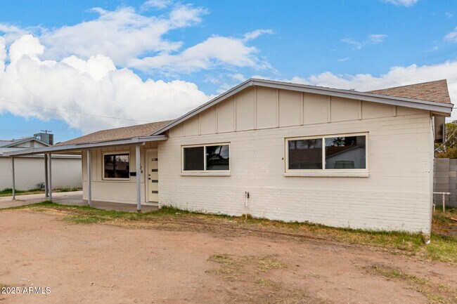 Building Photo - 3626 W Elm St