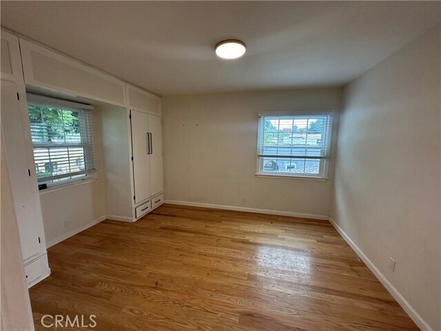 Building Photo - 908 Parkman Ave