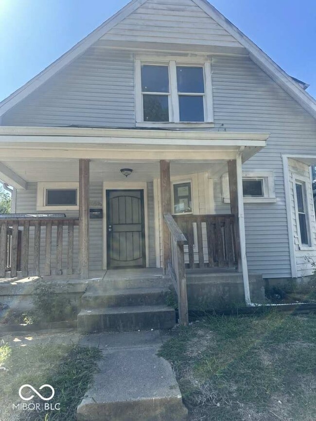 Primary Photo - 1052 N Mount Street