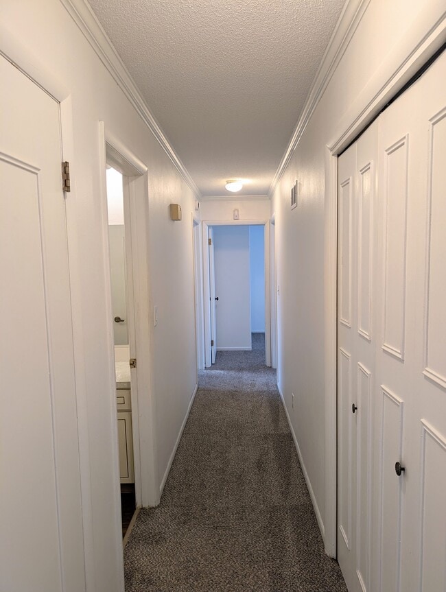 Building Photo - 2722 Park Ave