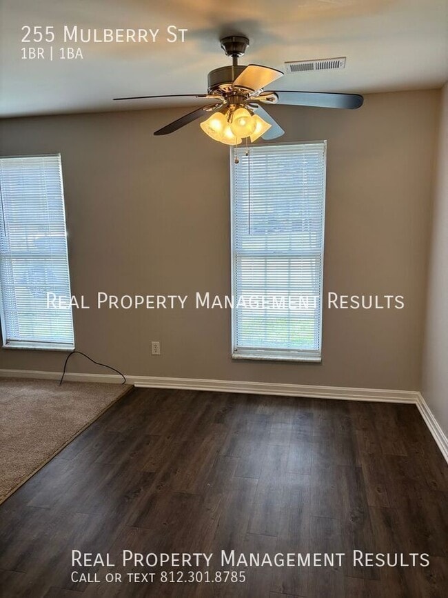 Building Photo - 255 Mulberry St