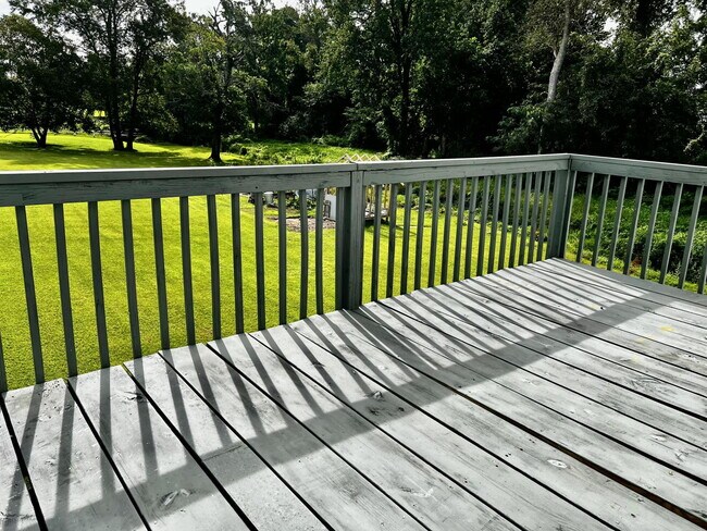 Building Photo - Charming 1-Bedroom Upstairs Unit in Dunn, NC!