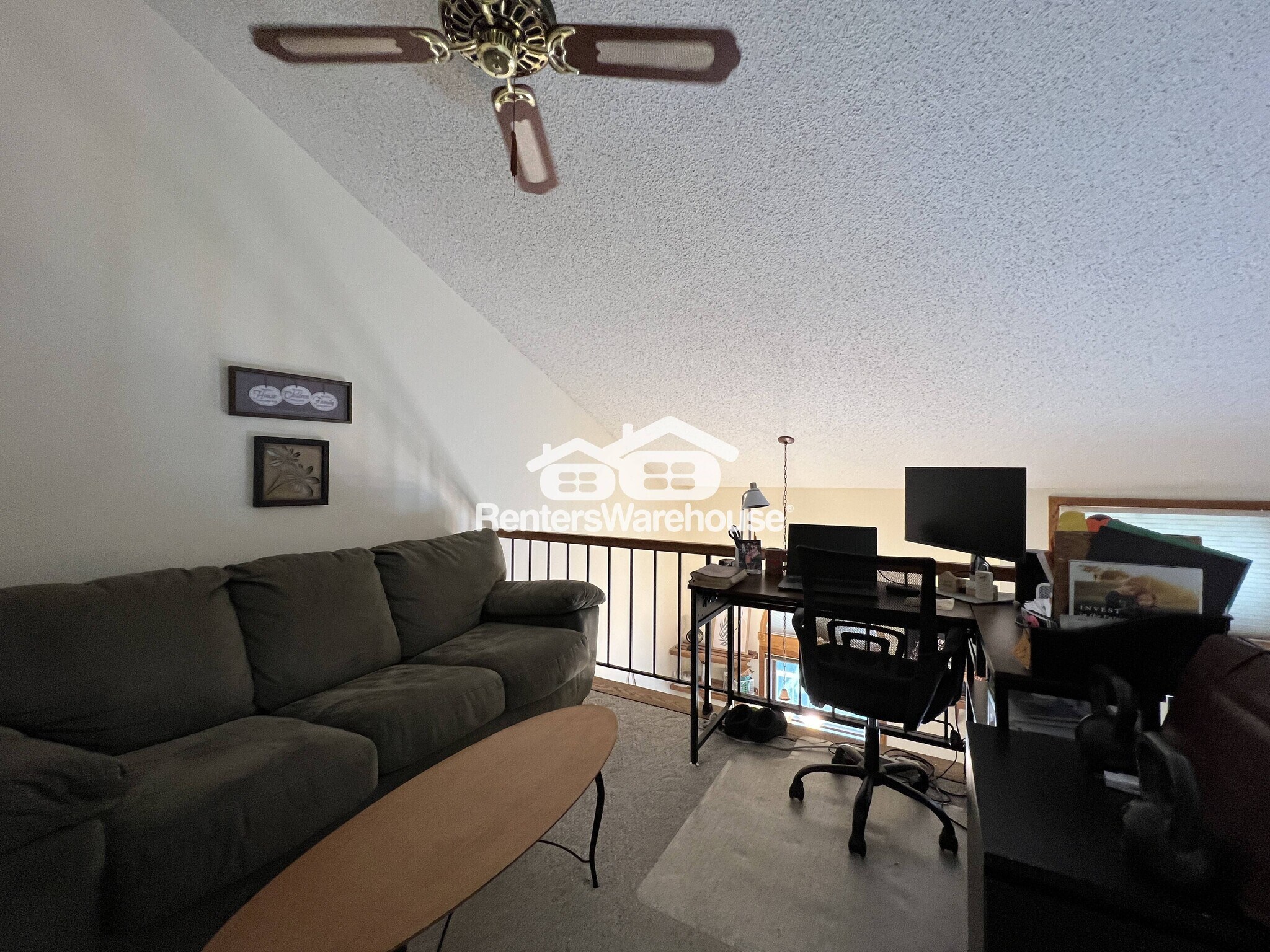 Building Photo - 4128 Meadowlark Way