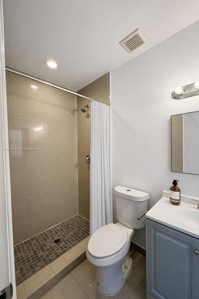 Building Photo - 2157 NW 28th St