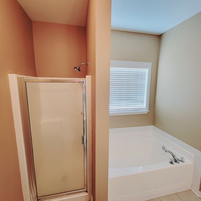 Building Photo - 401 Old Cahaba Way