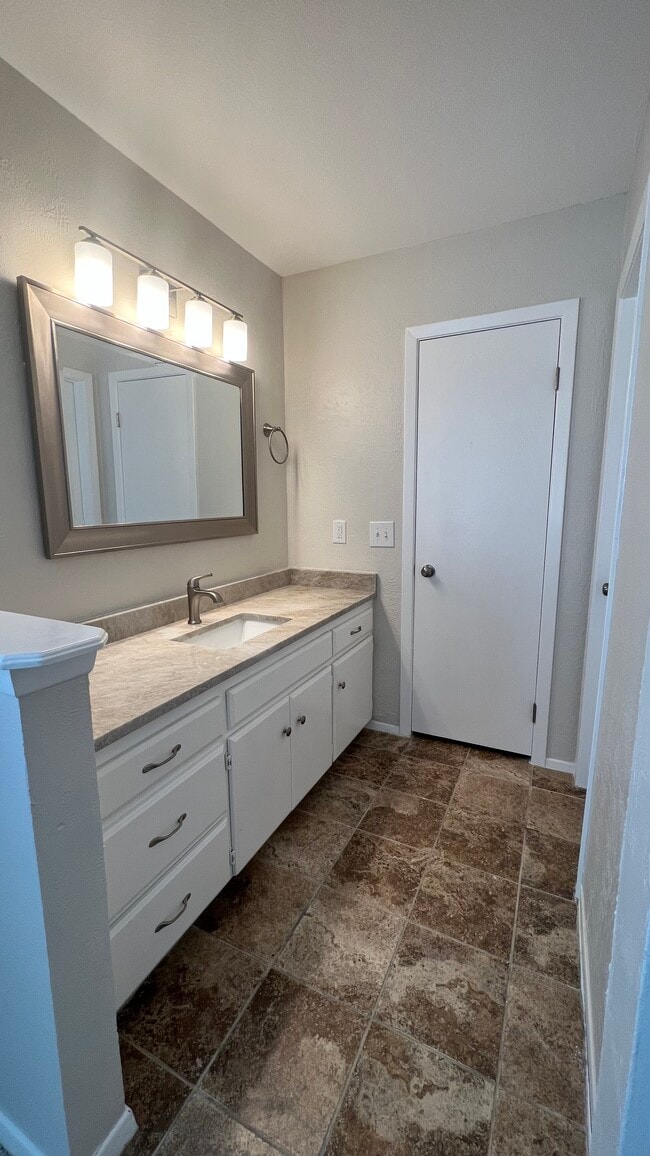 Building Photo - 6512 Garwood Rd