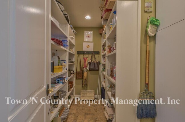 Building Photo - Spacious San Benancio Estate on Over 1 Acre with Workshop, RV Parking & Pasture Area