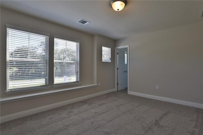 Building Photo - 10606 Turnbull Loop