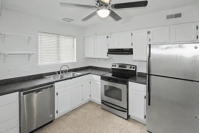 Building Photo - 3200 Heathstead Place