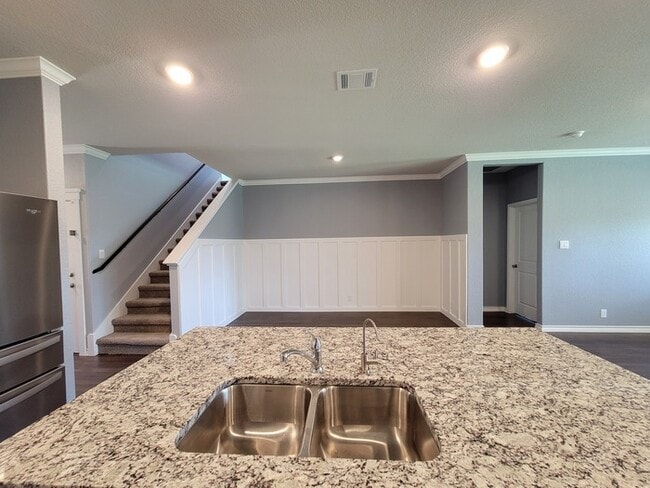 Building Photo - Brookstone Creek Beauty – 4 Bedrooms, 3 Bathrooms, and Smart Features Throughout