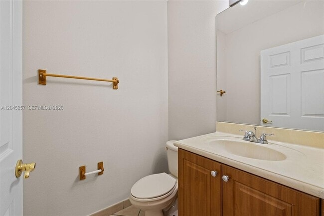 Building Photo - 8401 SW 25th Ct