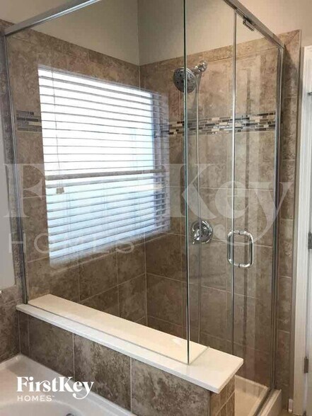 Building Photo - 6022 Durango Way