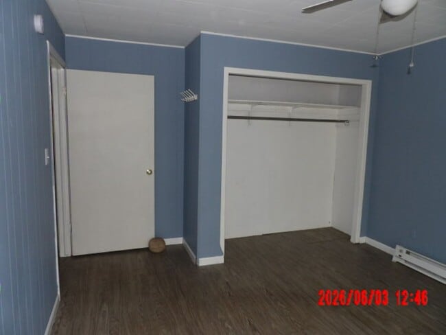 Building Photo - 3 bedroom house