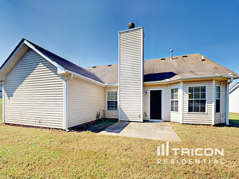 Building Photo - 440 Spring Lake Terrace
