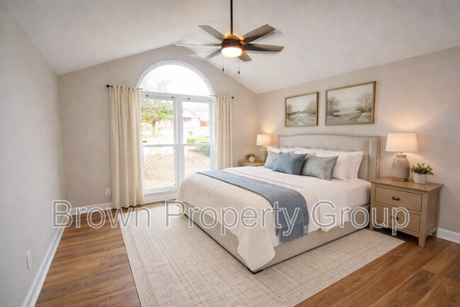 Building Photo - 6580 Applewhite Rd