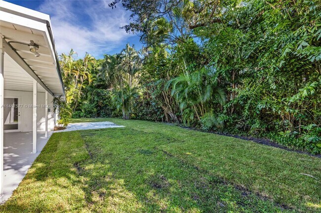 Building Photo - 5990 SW 86th St