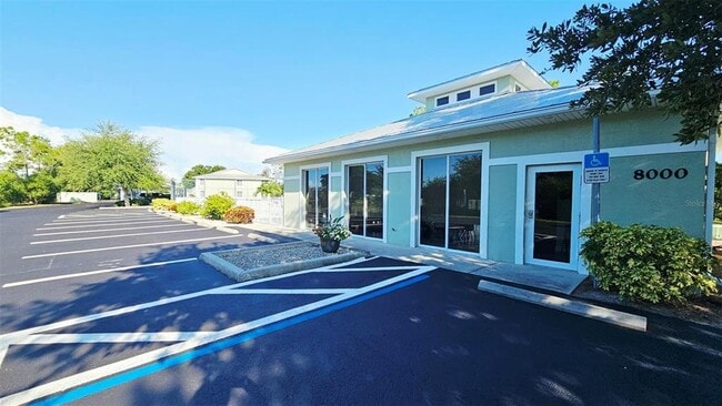 Building Photo - 8100 Memory Ln
