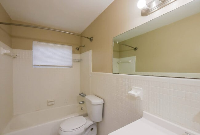 Building Photo - 3710 N 54th Ave