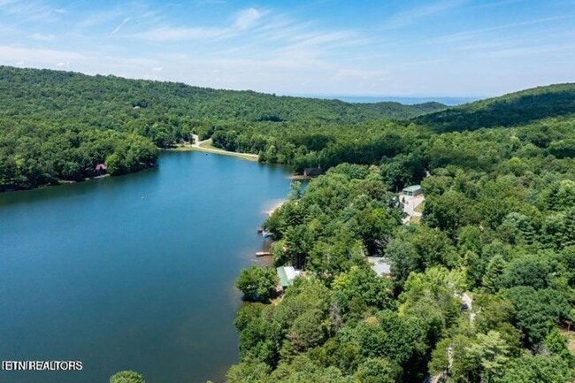 Building Photo - Top of the World, Tallassee 37878 - 2 bedr...