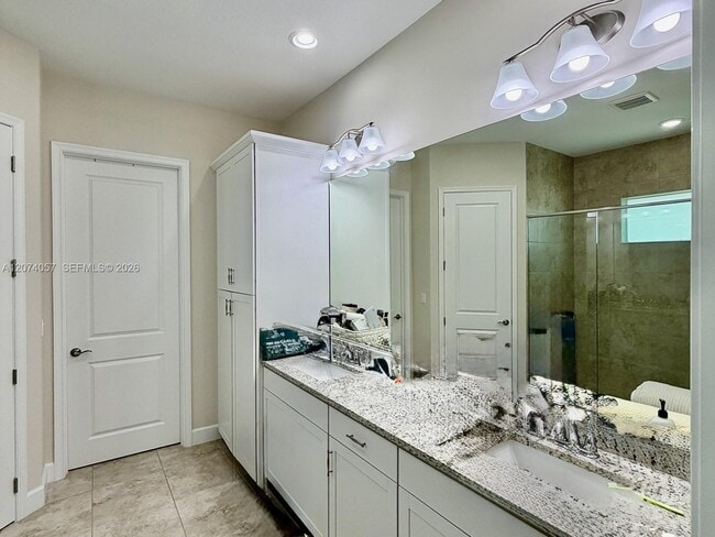 Building Photo - 14939 Goldspar Ct