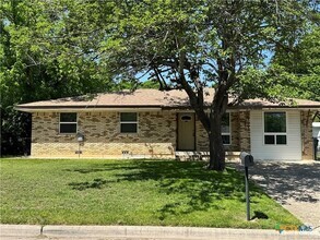 Building Photo - 1704 Harley Dr