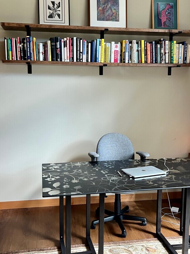 office off of living room - 60709 Golf Village Loop