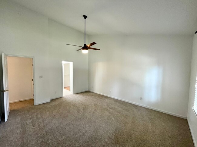 Building Photo - 117 Boxford Rd